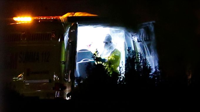 Foto: Ebola děsí Španělsko. V nemocnici jsou čtyři lidé