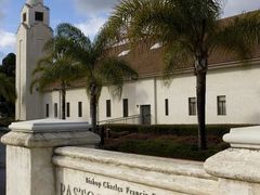 Takhle vypadá hlavní stan Římsko-katolické církve v americkém San Diegu