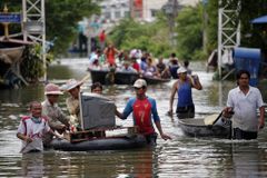 Thajský Bangkok se chystá na záplavy, voda stoupá