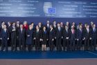 Evropští lídři na summitu neprodloužili sankce vůči Rusku