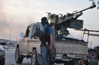 Česko dodá zbraně Iráčanům, kteří bojují s islamisty