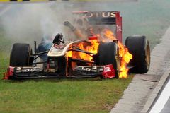 VIDEO Heidfeld měl štěstí, že utekl z hořícího vozu