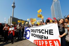 Berlínská bytová revoluce: město na pět let zmrazí nájmy. Opozice mluví o socialismu