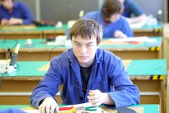 Navzdory akreditační komisi funguje škola v Třebíči dál