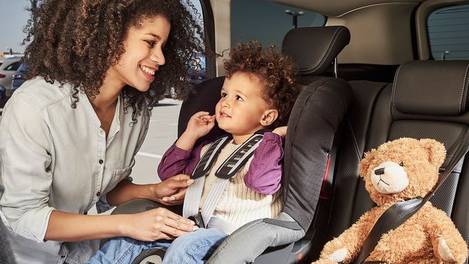 Maminky mají pocit, že uvnitř SUV budou jejich děti v bezpečí.