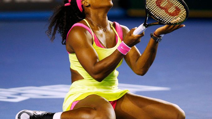 Prohlédněte si fotografie z finále dvouhry žen na tenisovém Australian Open, kde už šestý titul z Melbourne získala Američanka Serena Williamsová.