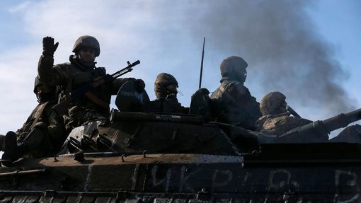Ukrajina - vojáci - Artěmivsk - 23. 2.
