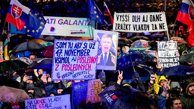 Protesty proti vládě Roberta Fica, odehrané 17. listopadu.