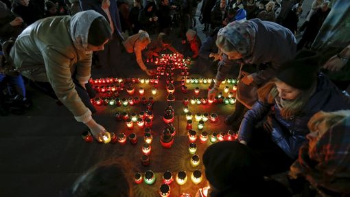 Uctění památky obětí leteckého neštěstí na Sinaji v Moskvě.