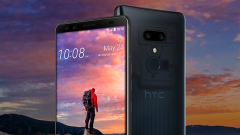 Nový mobil od HTC to vyhrál na celé čáře s foťákem a kamerou