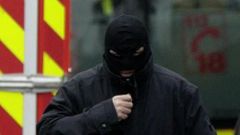 Za vraždu seniora v Ivančicích dostali muži 23 a 18 let vězení. Ukradli hodiny a příbory