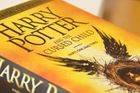 Harry Potter a prokleté dítě vyjde v češtině koncem září, knihu překládá Petr Eliáš