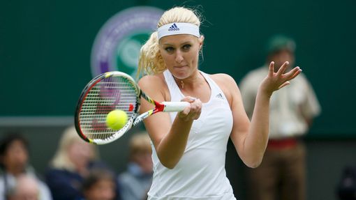 Kristina Mladenovicová v prvním kole Wimbledonu 2013
