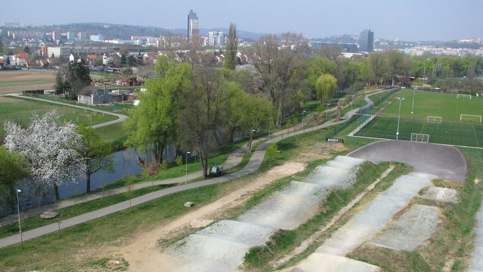 Největší sportovní areál v Brně čeká na první návštěvníky
