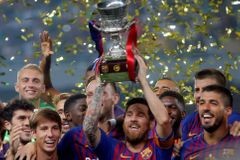 Trofej číslo 33. Messi překonal Iniestu i klubový rekord