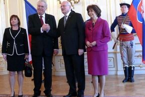 Zeman navštívil Slovensko, setkal se s prezidentem Gašparovičem