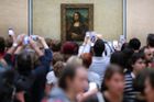 Na Monu Lisu jen s rezervací. Louvre zažívá rekordní nápor turistů