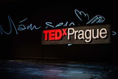 TEDx Prague 2016: Téma Naše a cizí představí ekonom, filosof, biolog nebo módní návrhářka