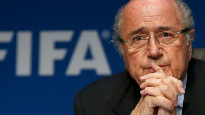 Sepp Blatter má v boji o funkci prezidenta FIFA o soupeře méně, to mu ale může paradoxně uškodit.