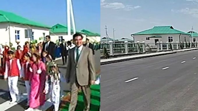 Tanečníci, děti a šťastní prodavači ovoce vítali turkmenského prezidenta, když oficiálně otevíral nově vybudovanou vesnici. Pak všichni odjeli.