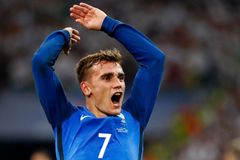 Francie dál žije svůj sen. Griezmann sestřelil Němce dvěma góly a vyslal domácí do finále Eura