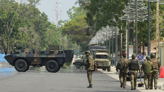 Ozbrojené síly v Cotonou zmařily pokus o převrat proti vládě beninského prezidenta Patrice Talona.