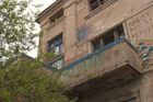 Boj o Miladu: Squatteři opustili střechu