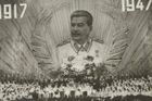 Stalinův vnuk prohrál soudní spor o odpovědnosti za Katyň. Vinu nesou i Němci, brání svého dědu