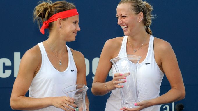 Šafářová a Kvitová po turnaji v New Havenu, na němž si zahrály finále.