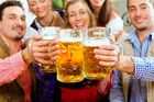 České děti pijí nejvíc v Evropě, alkohol a drogy jdou ruku v ruce se záškoláctvím, říká psycholožka