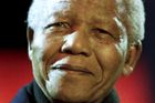 Mandela je zpět v nemocnici s plicní infekcí