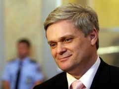 Nový ministr financí Vlastimil Tlustý (ODS): Nechci porcovat medvěda.