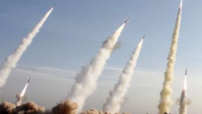 Íránské balistické rakety typu Šahab-3.