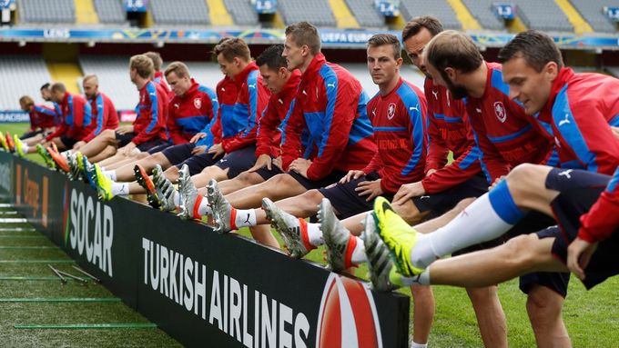 Čeští fotbalisté ladili v Lens formu na úterní duel s tureckým rivalem.