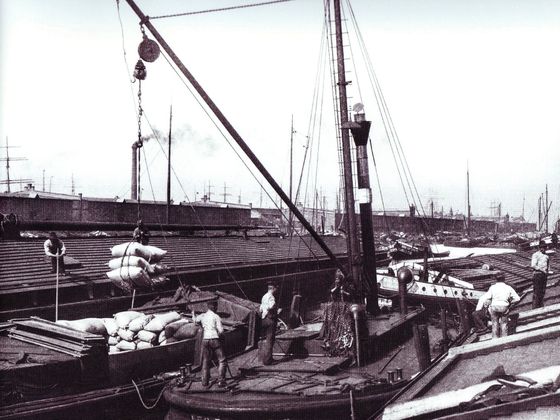 Dědictví Versailleské smlouvy moldauhafen, hamburk