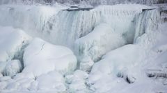 Niagarské vodopády zamrzly