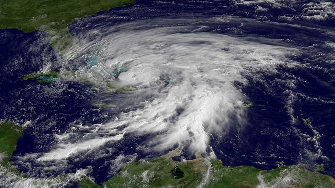 Foto: Hurikán Sandy sužuje Karibik