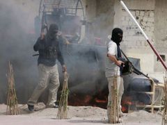 Bojovníci Mahdího armády při bojích v Basře na jaře