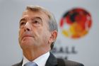 Bývalý šéf německého fotbalu Niersbach dostal roční trest, měl vědět o korupci při volbě MS 2006
