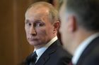 Rusko se budí: „Putin je zloděj!“, „Demise!", „Medvěděva do basy!“ Cenné i pro Západ