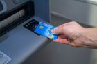 Okamžité platby přes každý bankomat. Spořitelna zavádí službu pro lidi bez mobilů