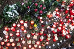 Lidé se pomodlili za oběti tragédie v Uherském Brodě
