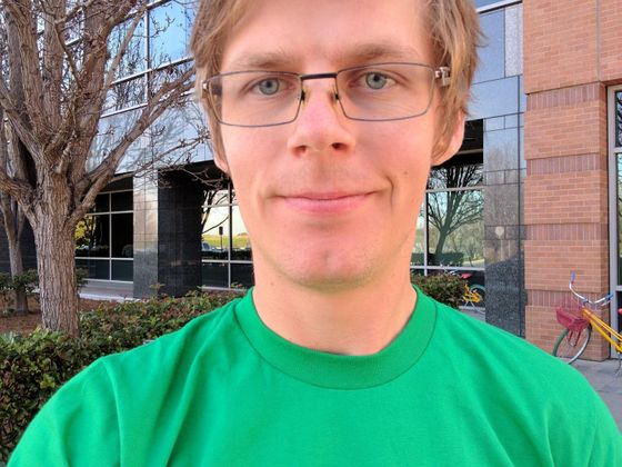 Petr Zadražil Čech Petr Zadražil, který pracuje v centrále firmy Google.