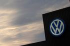 Razie ve Volkswagenu. Státní zástupci si přišli pro dokumenty, které by mohly ukázat na viníky