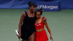 Venus Williamsová a Leylah Fernandezová po čtvrtfinále čtyřhry na US Open 2025