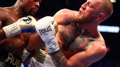 Bitva roku obrazem: Blázen McGregor bojoval, Mayweather ho dorazil až v desátém kole