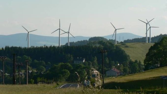 Větrné elektrárny neprodukují proud stabilně, Němci vědí, jak to řešit