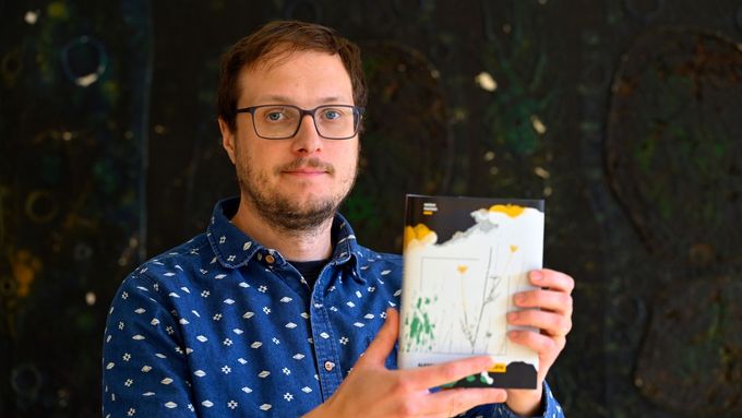 Básník, prozaik, publicista, překladatel Alexej Sevruk na setkání s autory, překladateli a redaktory nakladatelství Argo, 29.září, Praha.