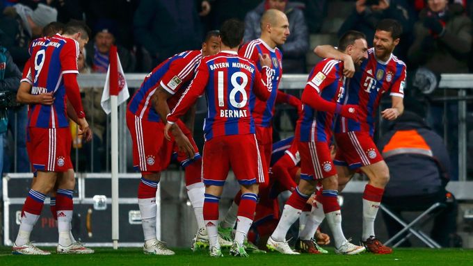 O vítěství Bayernu rozhodl gólem Franck Ribéry.