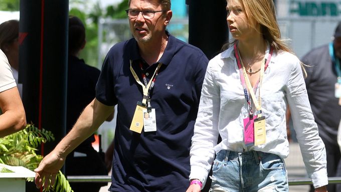 F1, VC Miami F1 2023: Mika Häkkinen a manželka Markéta Remešová